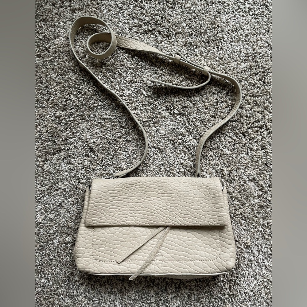 Vince Camuto Woman’s Crossbody Leather Bag in like new condition